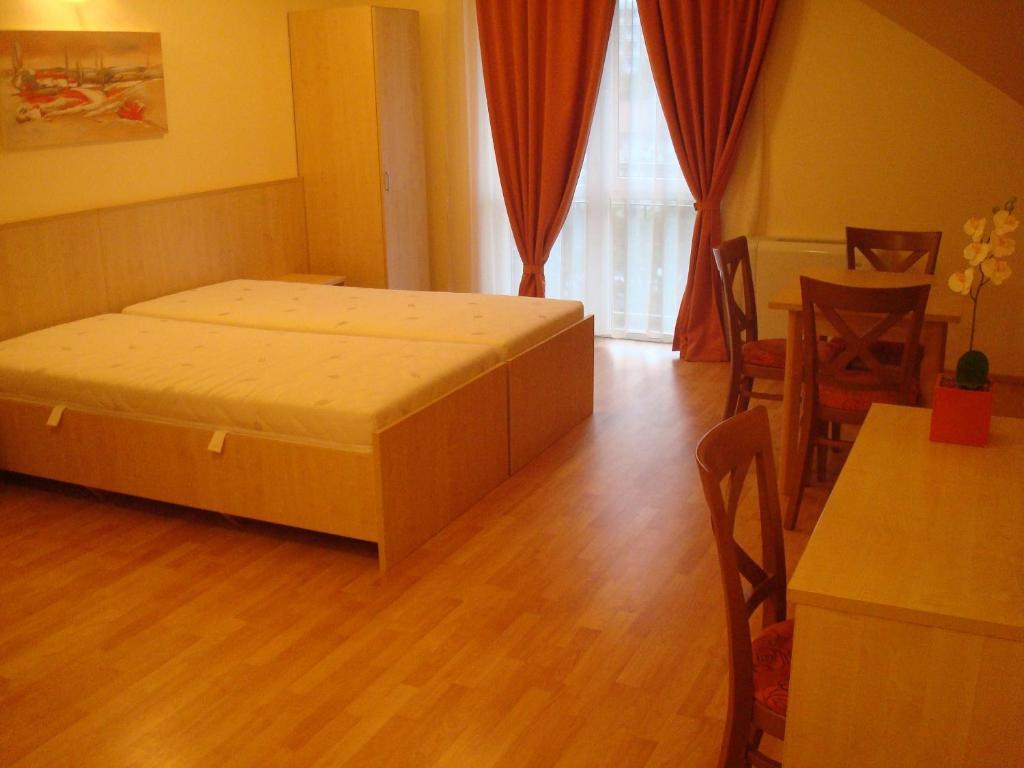 Carpe Diem Apartment Hajdúszoboszló Δωμάτιο φωτογραφία