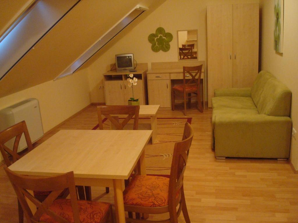 Carpe Diem Apartment Hajdúszoboszló Δωμάτιο φωτογραφία