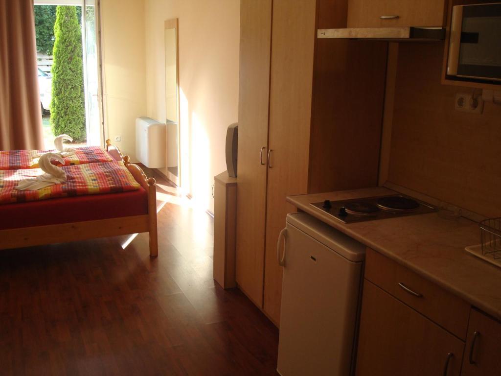 Carpe Diem Apartment Hajdúszoboszló Δωμάτιο φωτογραφία